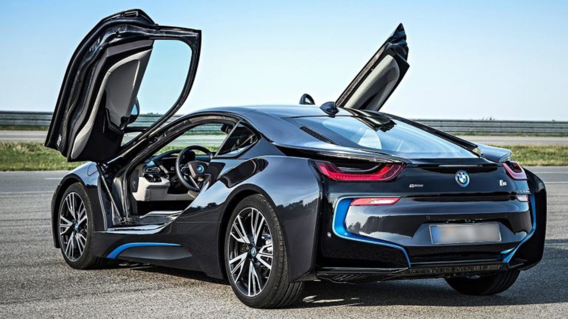 BMW i8